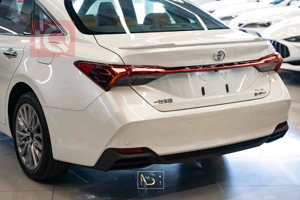 تۆیۆتا ئەڤەلۆن